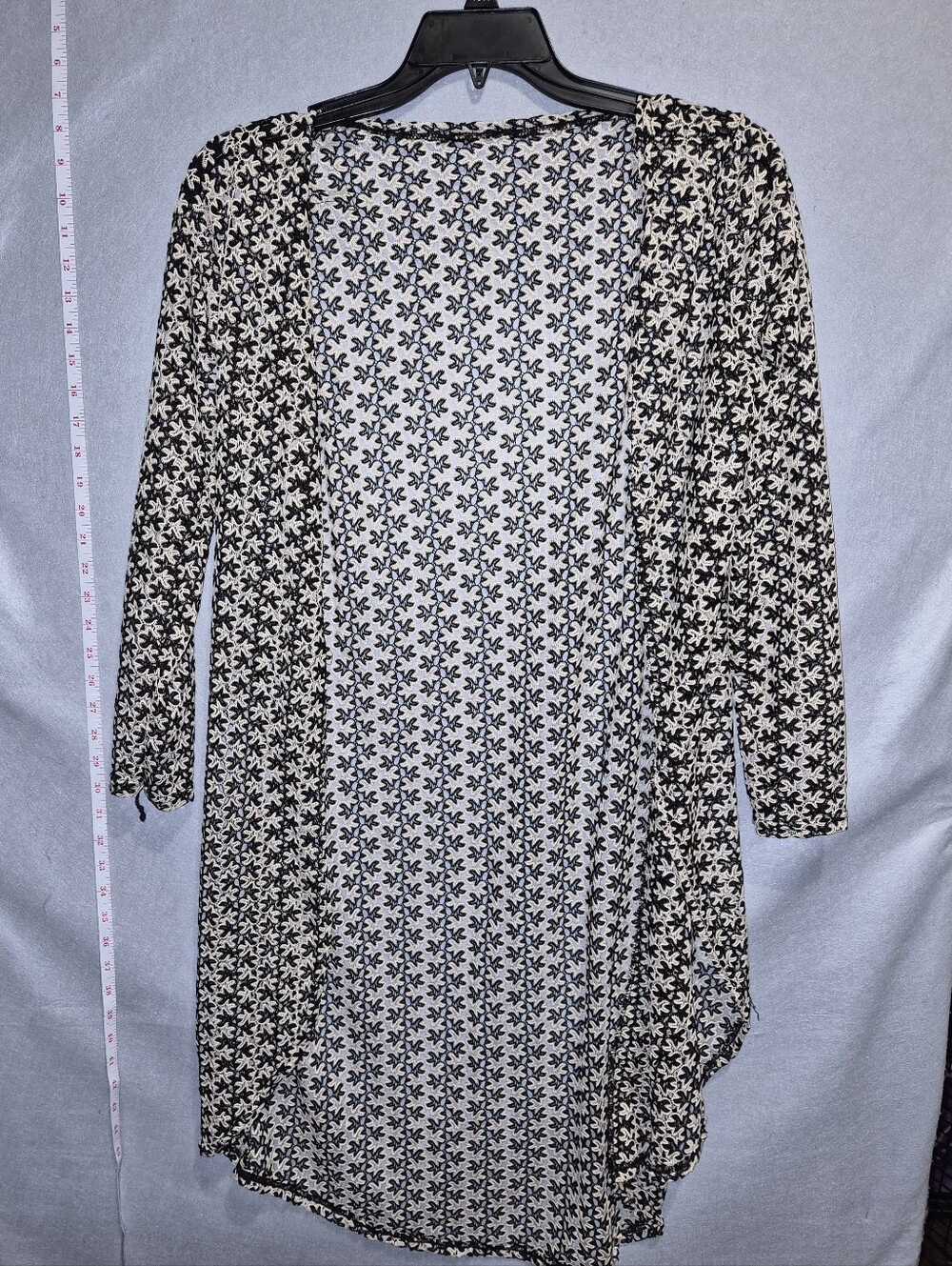 Women’s Black & Cream Floral Long Open-Front Cardigan – Approx. XL/1X